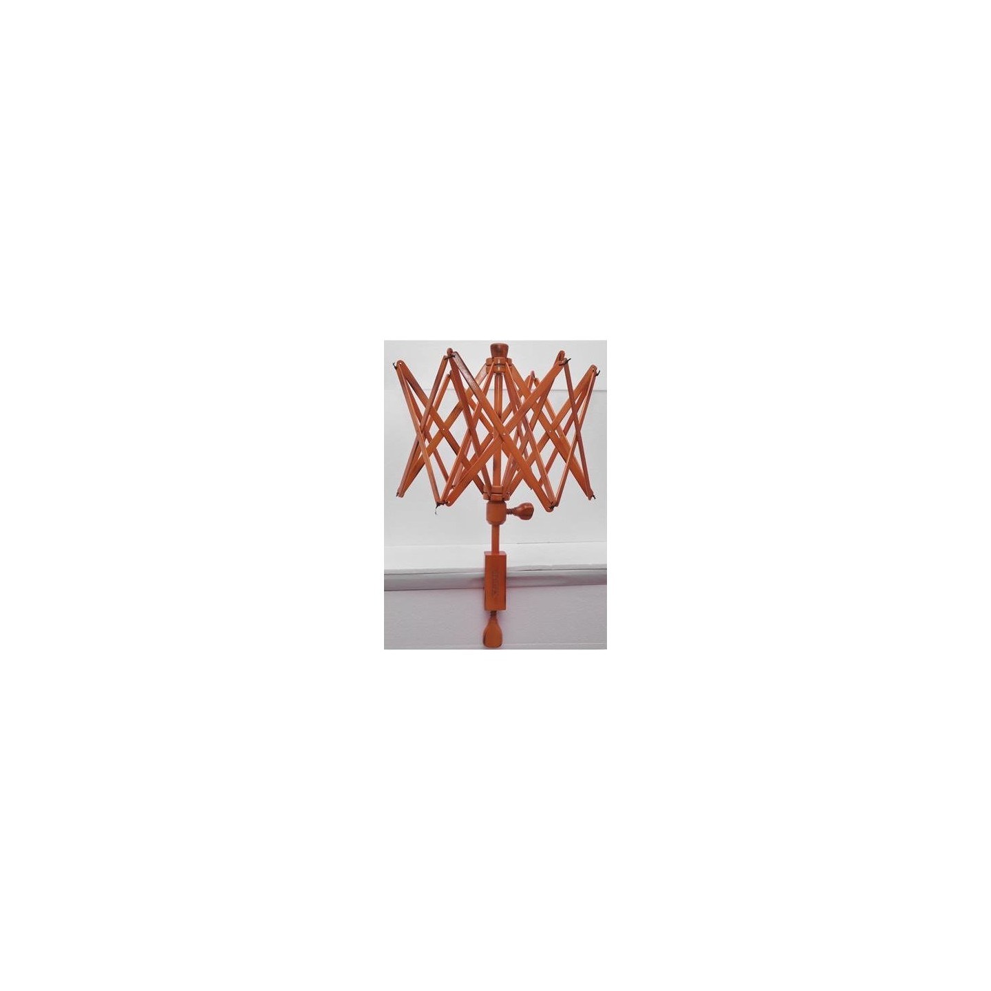 Umbrella Swift Yarn Winder