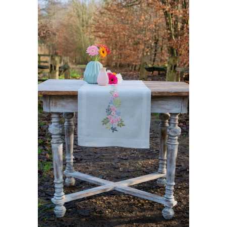 Kit chemin de table Fleurs et feuilles