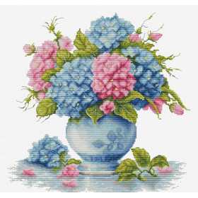 Luca-S Stickset Vase mit Hortensie