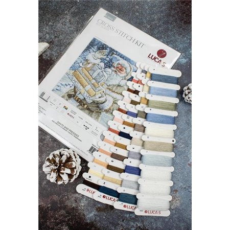 Stickset Weihnachtsmann und Geschenke