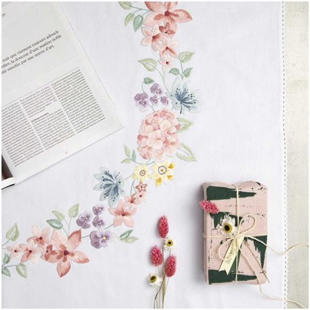 Tablecloth kit hydrangea wreath