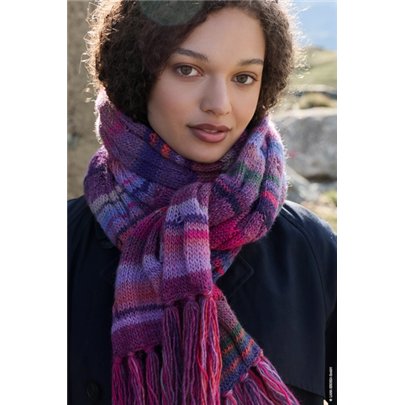 Crochet scarf GM16M31