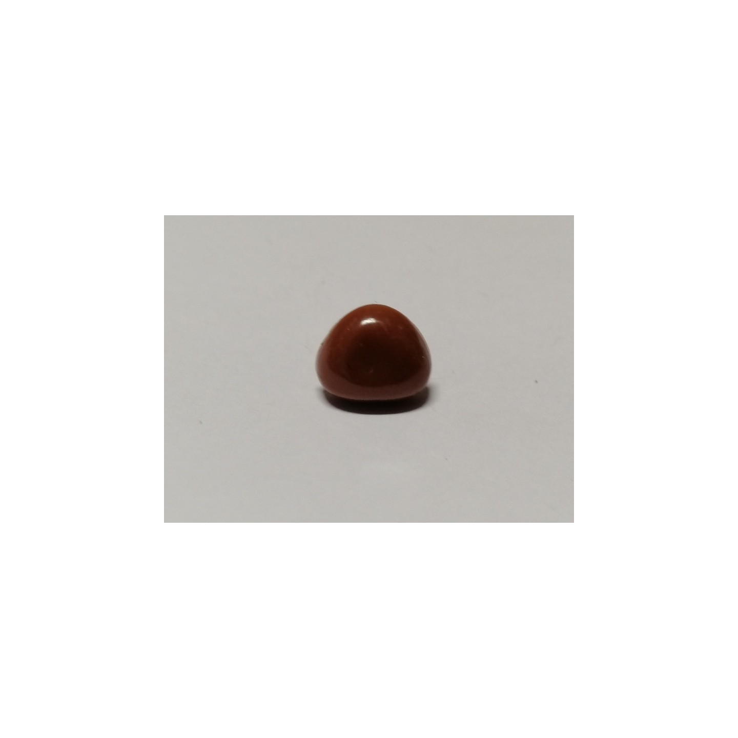   Animal noses 12 mm triangle flat brown