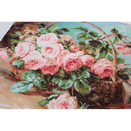 Embroidery kit Basket of Roses