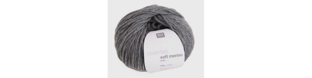 Knitting yarn Essentials Soft Merino Aran