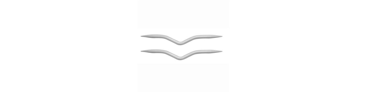 Cable knitting needle